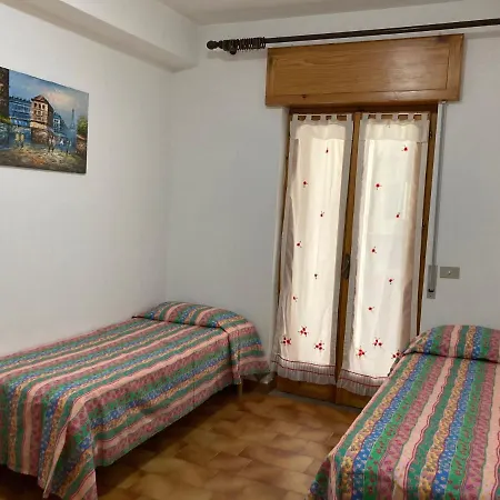 Appartamento A 150 Mt Dal Mare Con Incantevole Patio Appartement *