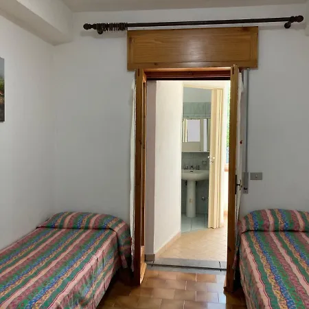 Appartamento A 150 Mt Dal Mare Con Incantevole Patio Appartement